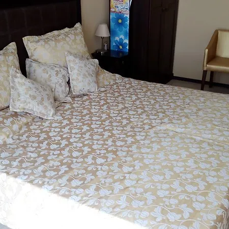 One-bedroom Private In Royal Beach דירה סאני ביץ'
