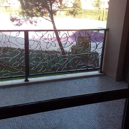 One-bedroom Private In Royal Beach * סאני ביץ'