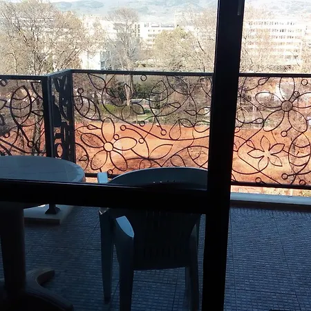 דירה One-bedroom Private In Royal Beach *