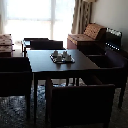 דירה One-bedroom Private In Royal Beach *