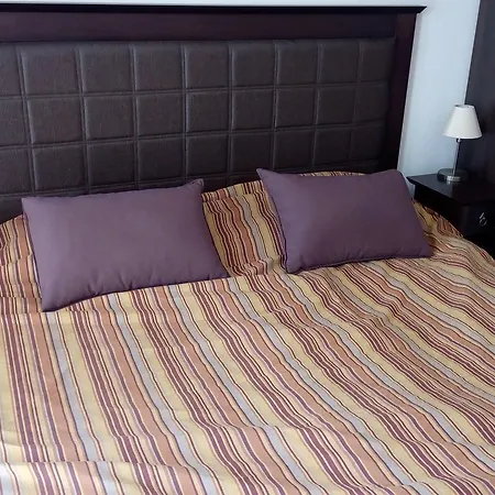דירה One-bedroom Private In Royal Beach *