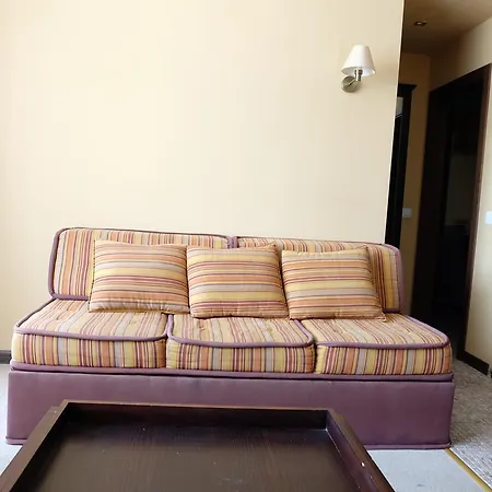 One-bedroom Private In Royal Beach דירה סאני ביץ'