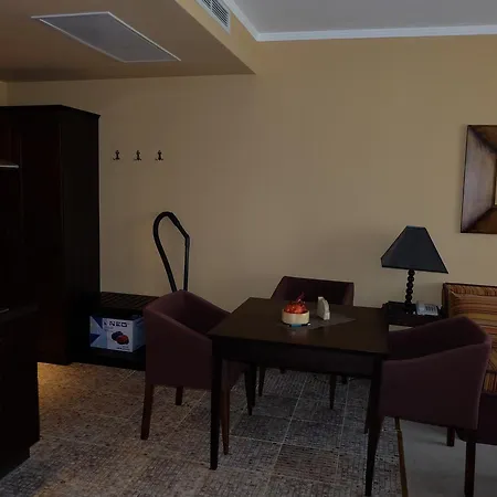 One-bedroom Private In Royal Beach סאני ביץ'