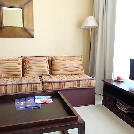 One-bedroom Private In Royal Beach סאני ביץ'