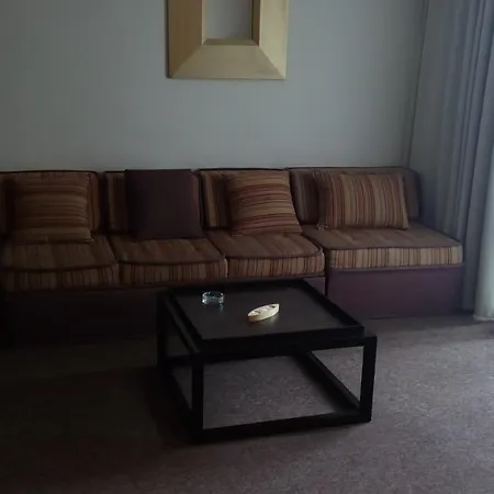 One-bedroom Private In Royal Beach דירה סאני ביץ'